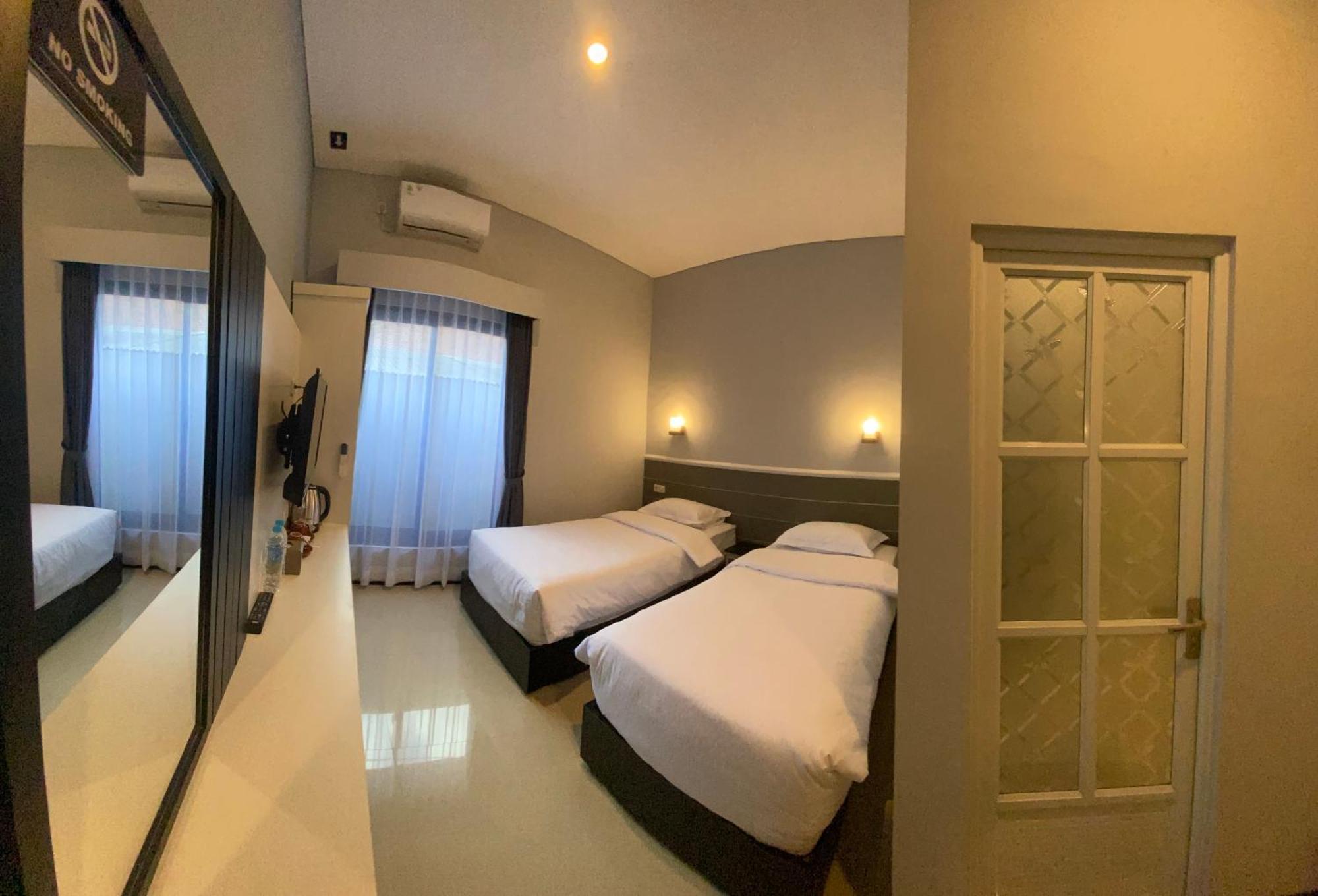 B Syariah Guest House Lumajang Camera foto